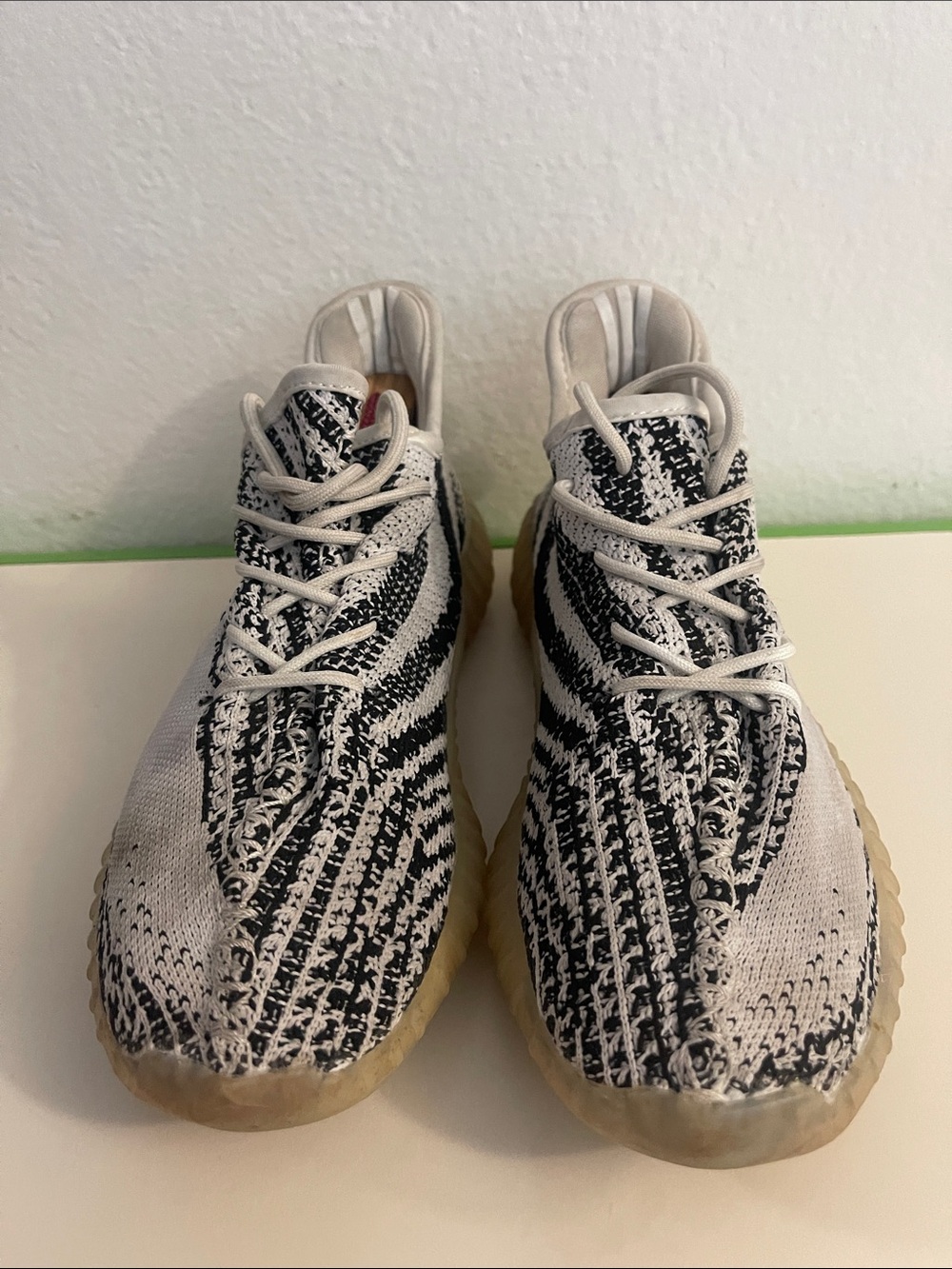 adidas Yeezy Boost 350 V2 Zebra White Black Lace Up Low Top Sneakers size 7